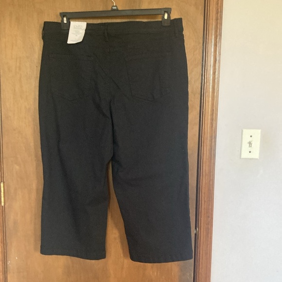 Croft & barrow mid rise wide leg black pant with stretch size XXL - Picture 7 of 17